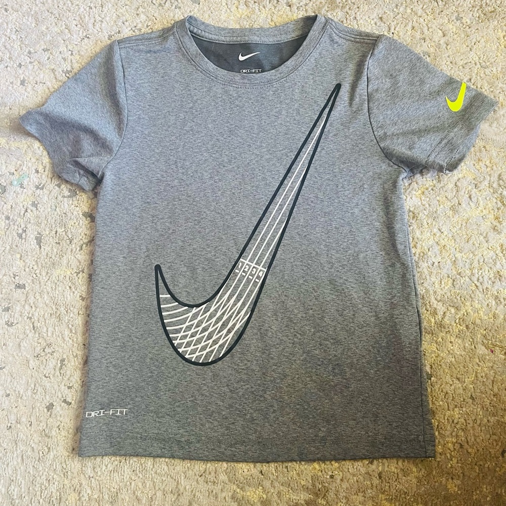 Nike kids gray dri fit shirt